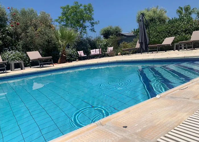 Vila Bella Rosa Agios Epiktitos