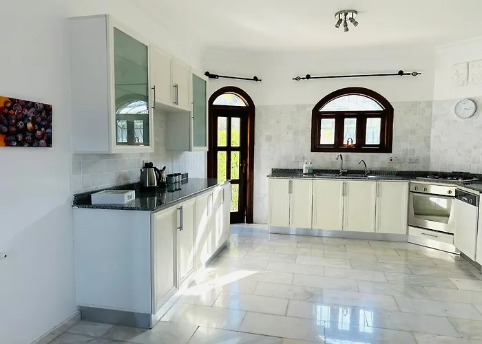 Bella Rosa Agios Epiktitos